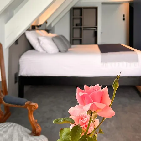 Hotel La Du *