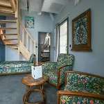 La Du Hotel